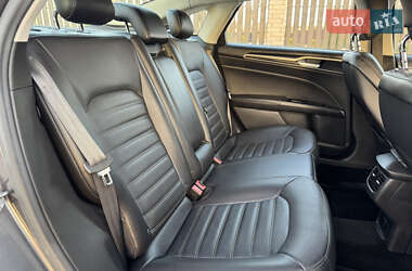 Седан Ford Fusion 2014 в 