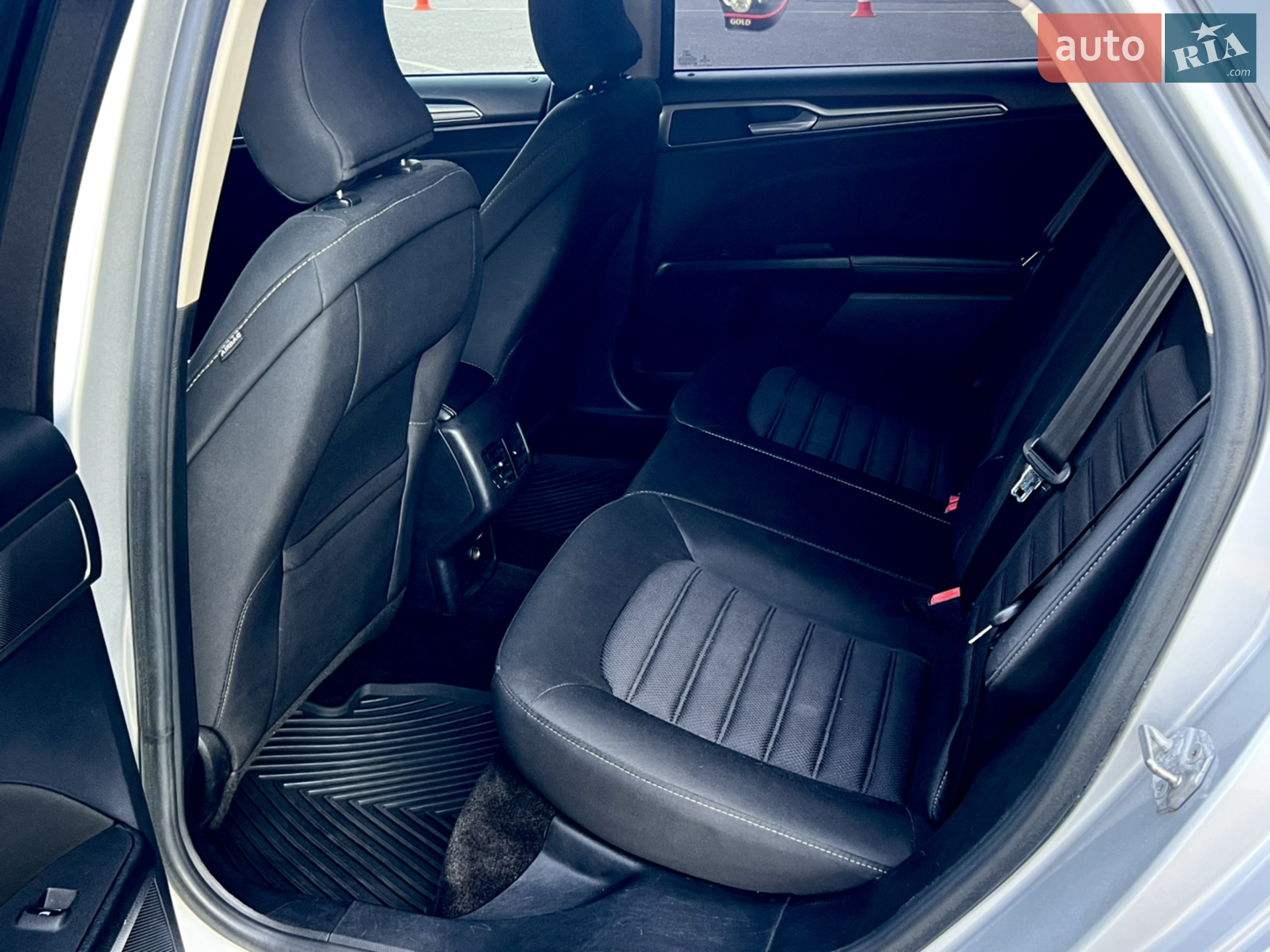 2017 Ford Fusion - мініатюра 18