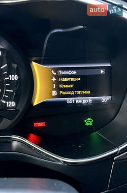 Седан Ford Fusion 2017 в 