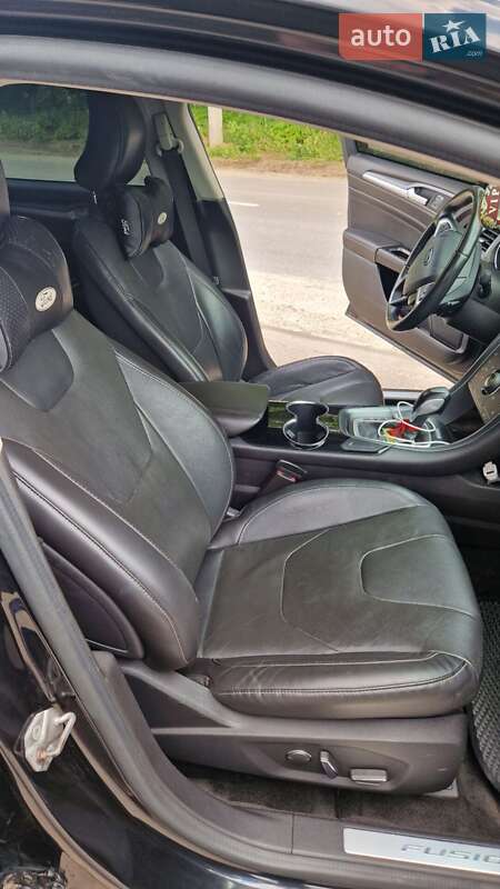 Седан Ford Fusion 2014 в Львове