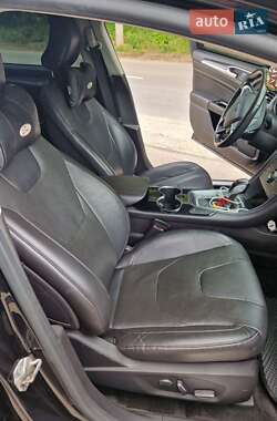 Седан Ford Fusion 2014 в 