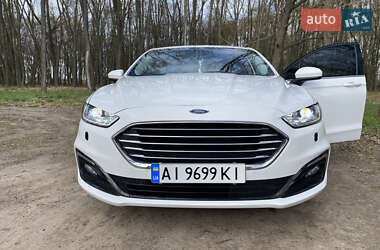 Ford Fusion 2016