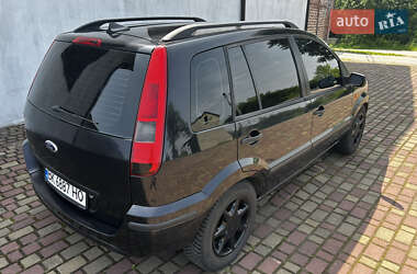 Хэтчбек Ford Fusion 2003 в 
