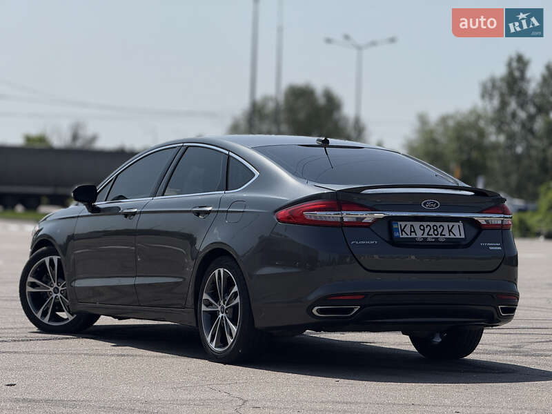 Седан Ford Fusion 2016 в Киеве