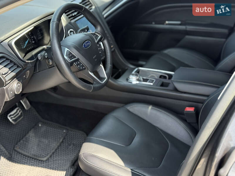 Седан Ford Fusion 2016 в Киеве