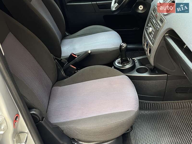 Хэтчбек Ford Fusion 2008 в Виннице