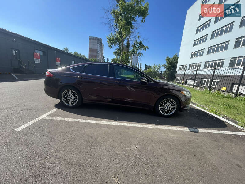 Седан Ford Fusion 2012 в Звягеле