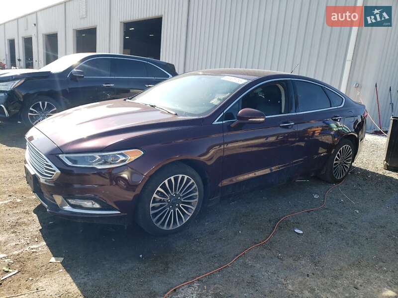 Седан Ford Fusion 2017 в 