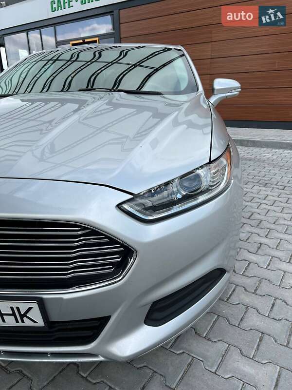 Седан Ford Fusion 2015 в Могилев-Подольске