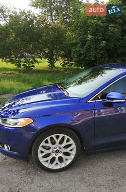 Седан Ford Fusion 2013 в 