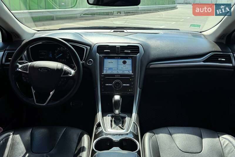 Седан Ford Fusion 2016 в Киеве
