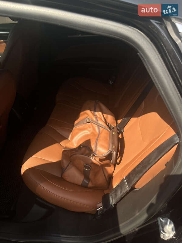 Седан Ford Fusion 2019 в Тернополе