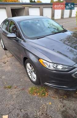 Седан Ford Fusion 2018 в 