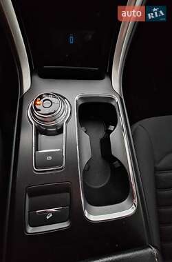 Седан Ford Fusion 2018 в 