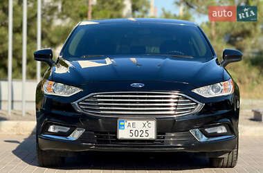 Седан Ford Fusion 2017 в 