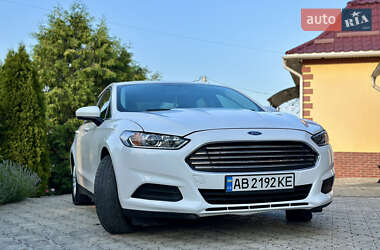 Седан Ford Fusion 2016 в 