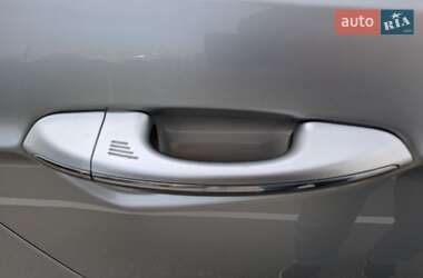 Седан Ford Fusion 2016 в 