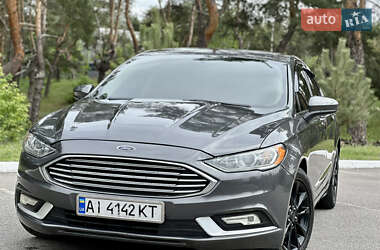 Седан Ford Fusion 2016 в 