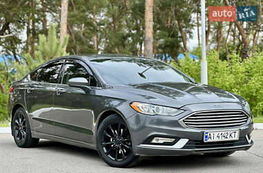 Седан Ford Fusion 2016 в 