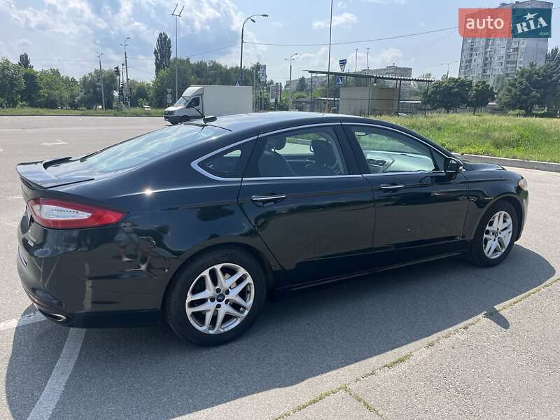 Седан Ford Fusion 2013 в Киеве фото 2 Седан Ford Fusion 2013 в Киеве
