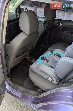 Хэтчбек Ford Fusion 2008 в 