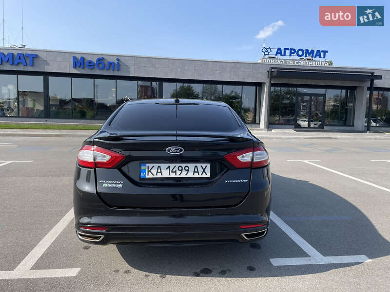Седан Ford Fusion 2015 в Киеве
