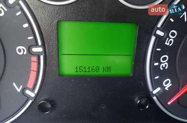Хэтчбек Ford Fusion 2010 в 