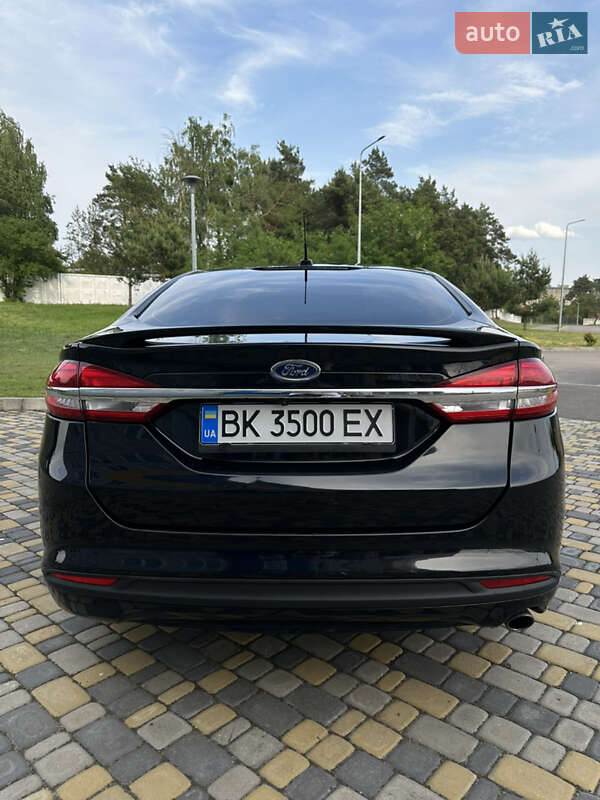Седан Ford Fusion 2018 в Киеве фото 5 Седан Ford Fusion 2018 в Киеве