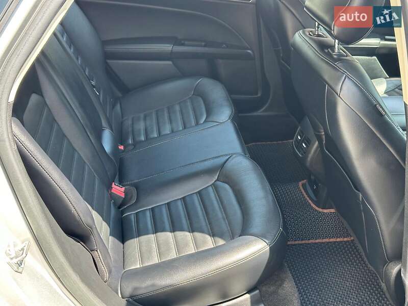 Седан Ford Fusion 2017 в Одесі