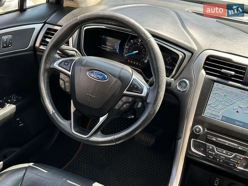 Седан Ford Fusion 2017 в Одесі