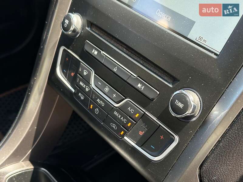 Седан Ford Fusion 2017 в Одесі
