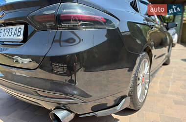 Седан Ford Fusion 2013 в 
