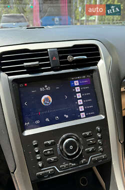 Седан Ford Fusion 2013 в 