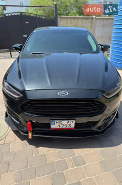 Седан Ford Fusion 2013 в 