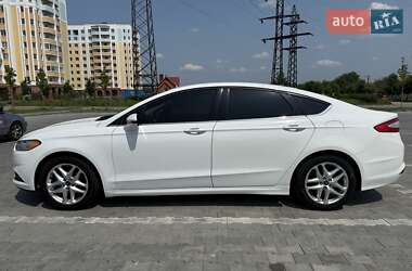Седан Ford Fusion 2012 в 