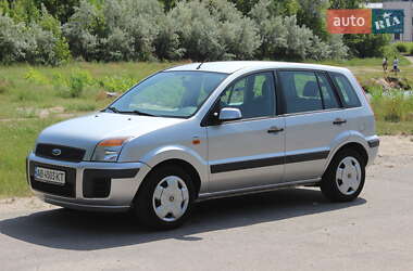 Хэтчбек Ford Fusion 2008 в 