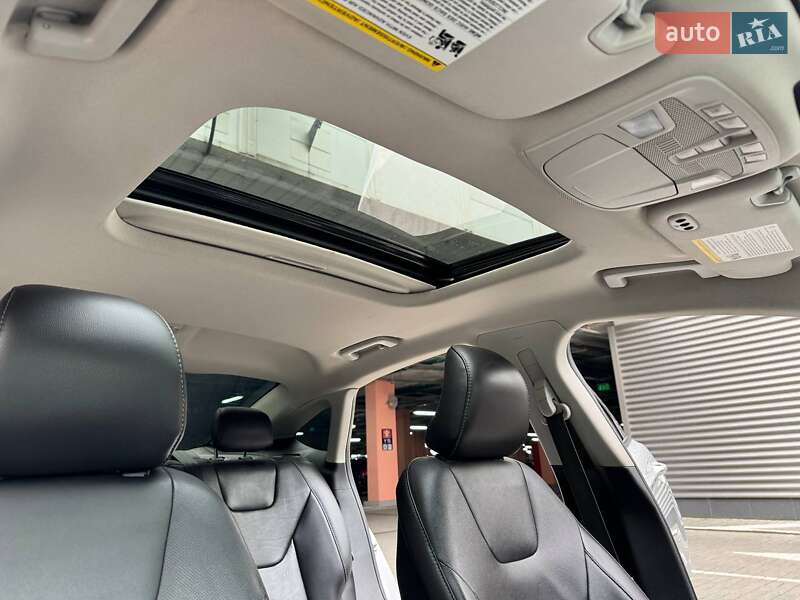 Седан Ford Fusion 2015 в Києві