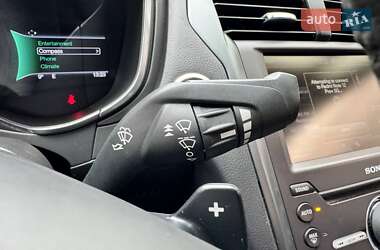 Седан Ford Fusion 2015 в 
