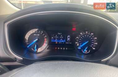 Седан Ford Fusion 2014 в 