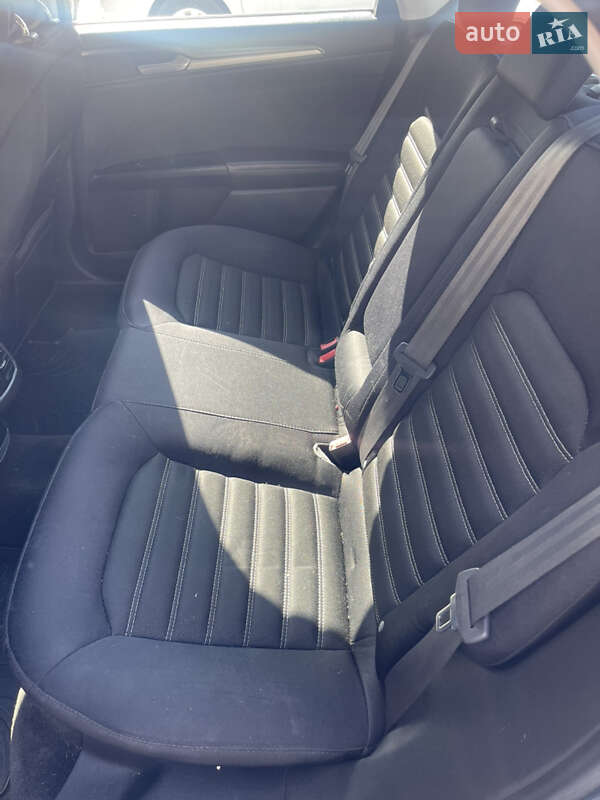 Седан Ford Fusion 2014 в Одесі