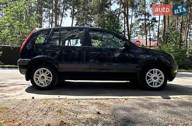 Хэтчбек Ford Fusion 2007 в 