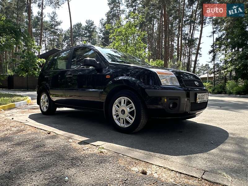 Хэтчбек Ford Fusion 2007 в Киеве