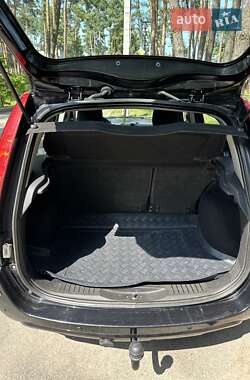 Хэтчбек Ford Fusion 2007 в 