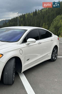 Седан Ford Fusion 2014 в 