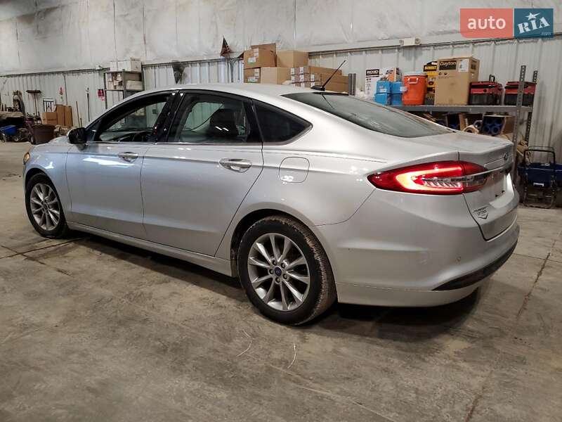 Седан Ford Fusion 2017 в Львове