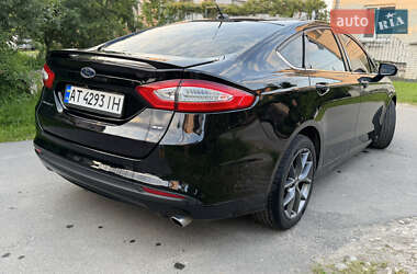 Седан Ford Fusion 2015 в 