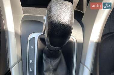 Седан Ford Fusion 2013 в 