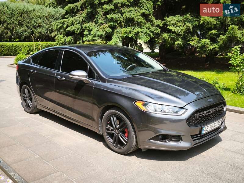 Седан Ford Fusion 2015 в Днепре