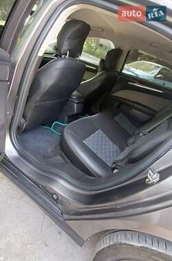 Седан Ford Fusion 2013 в 