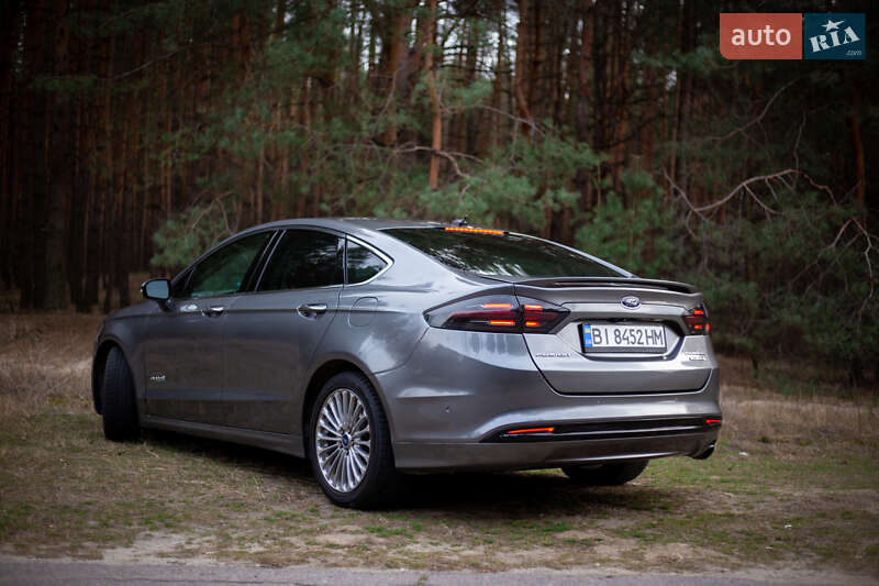 Седан Ford Fusion 2013 в Кременчуге